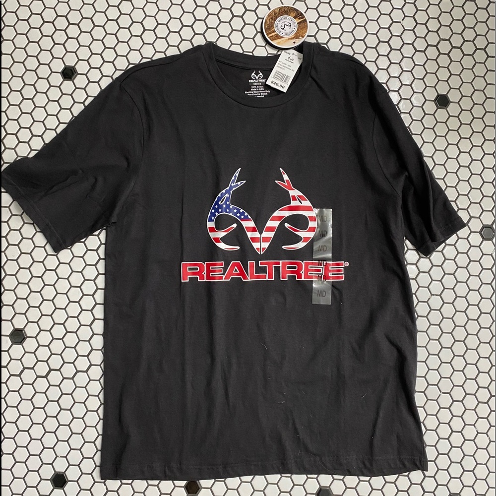 NWT realtree shirt size medium